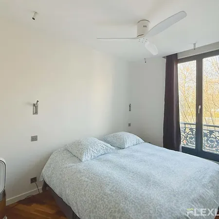 Superb Spacious Located At Mont Cenis * Paris